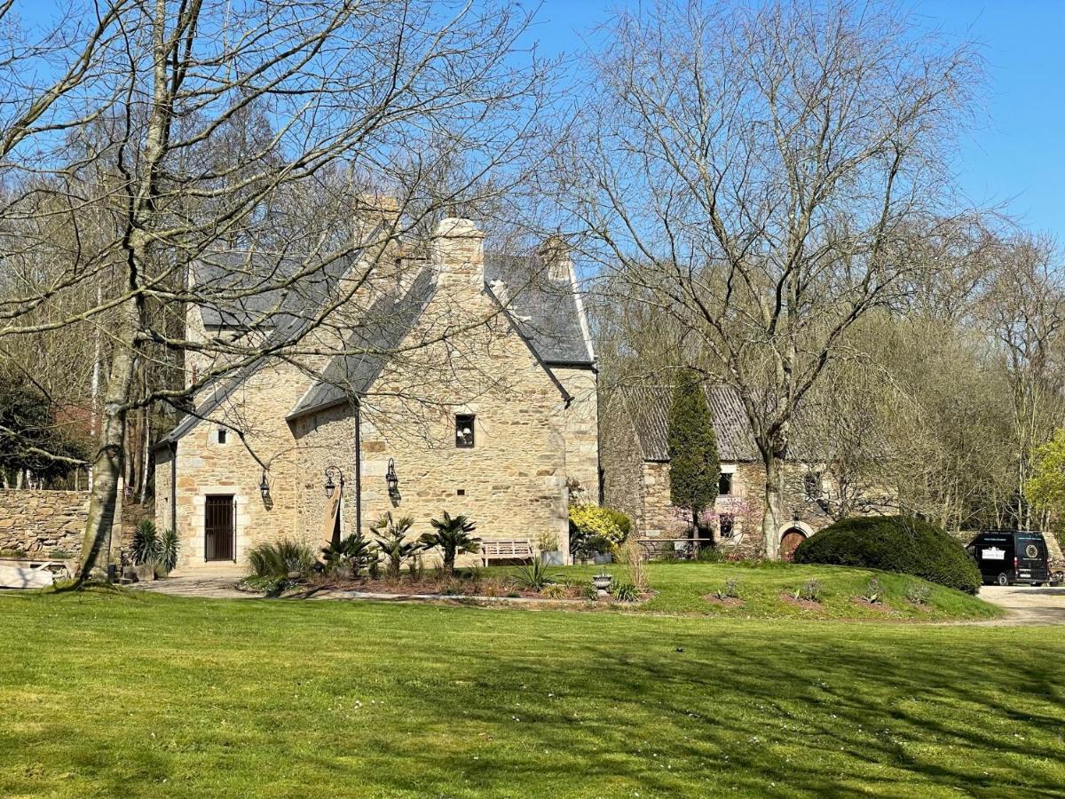 Manoir Medieval Du XV Ieme Siecle Minihy-Tréguier Exterior foto